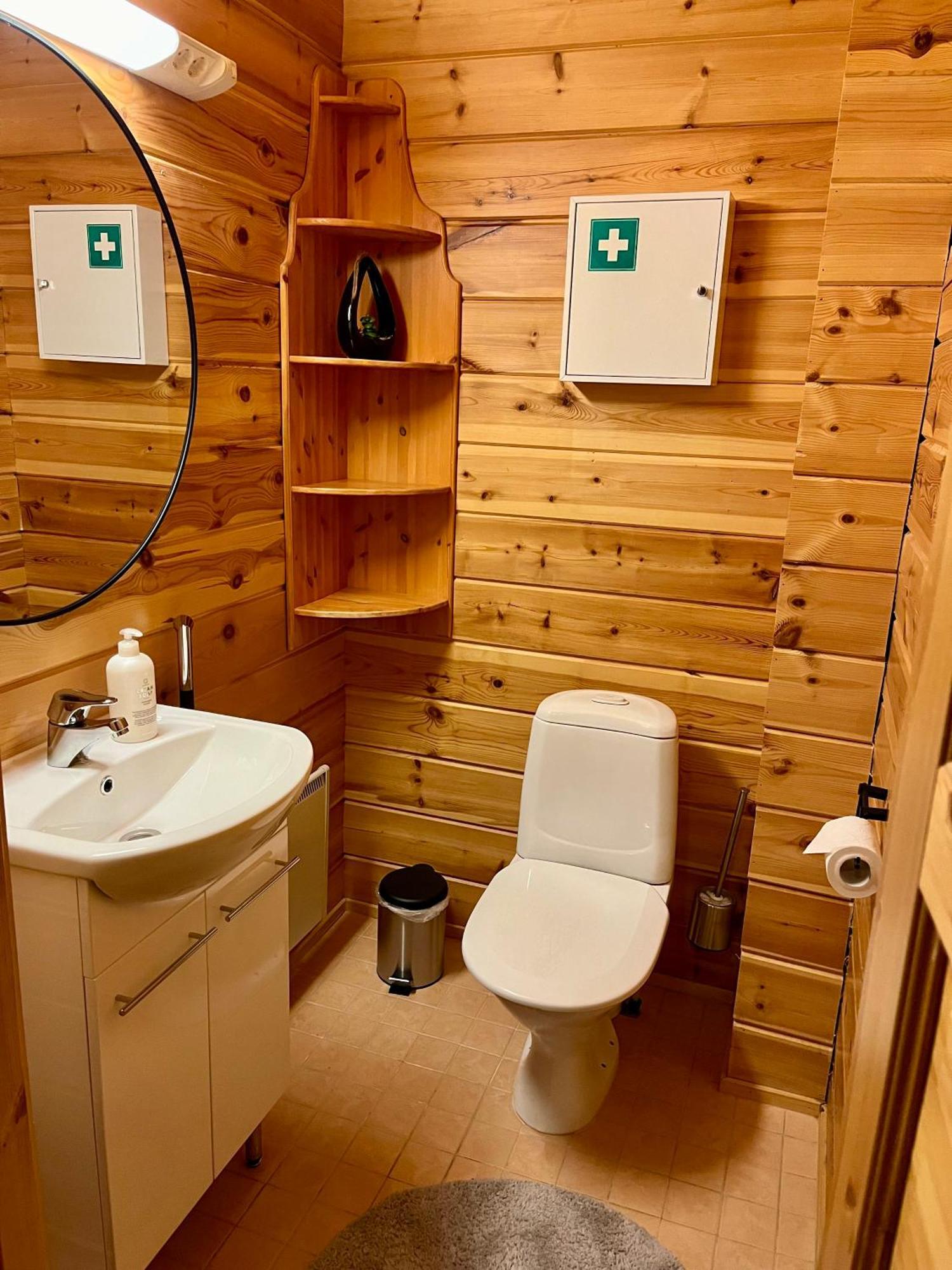 Log Cottages In 10 Min From Santa Claus Village-Sauna&Freeparking روفانييمي المظهر الخارجي الصورة